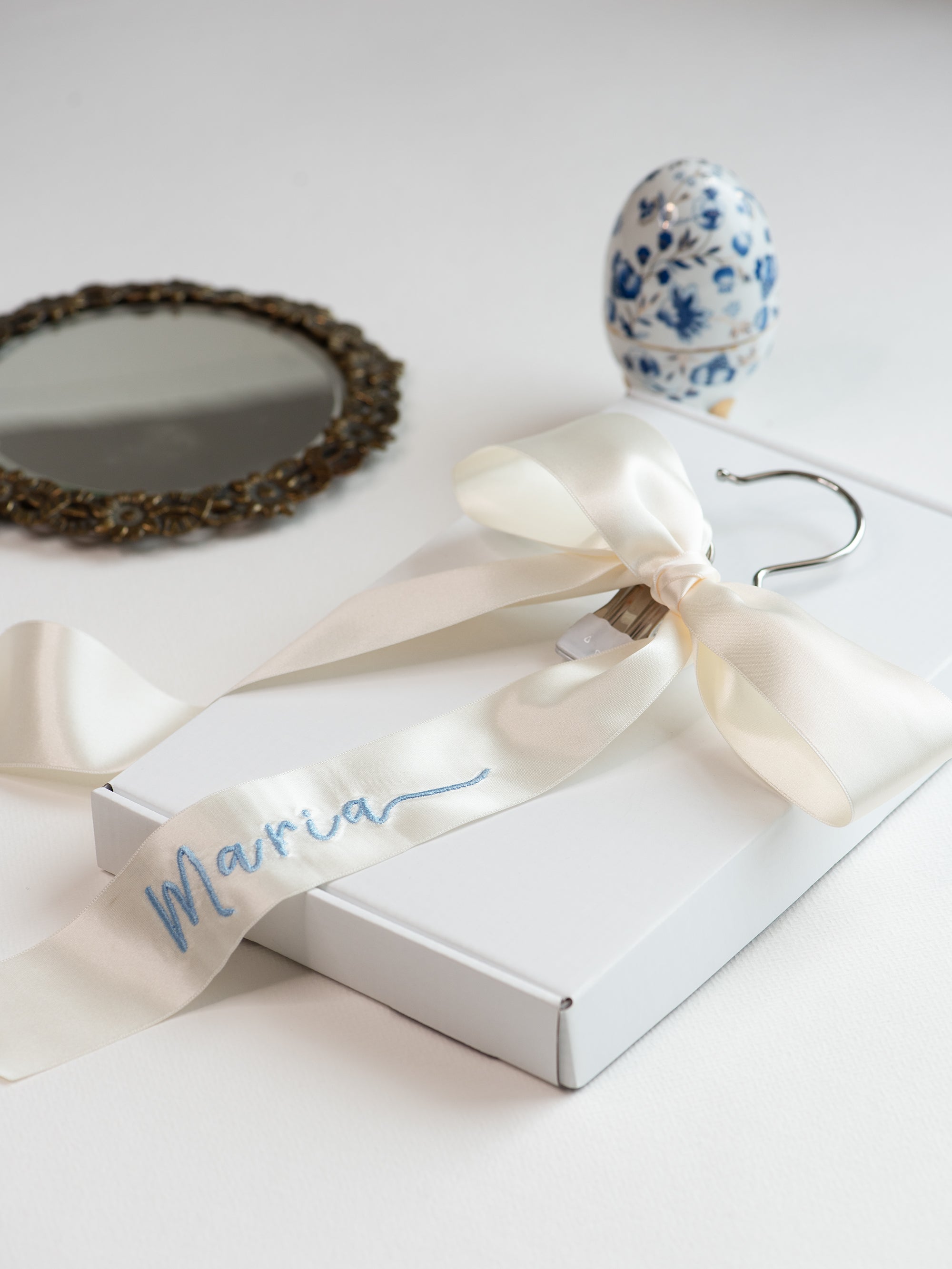Personalized wedding veil hanger with embroidered satin ribbon — ivory color