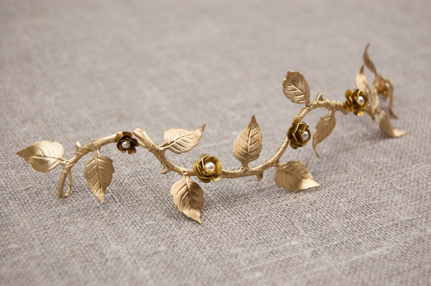 Bridal hair vine -  Boho wedding headpiece - Gold wedding hairpiece - Gold leaf hair vine - Wedding headband - Bridal headband