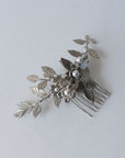 TILLE bridal hair comb — silver floral details and delicate sparkle