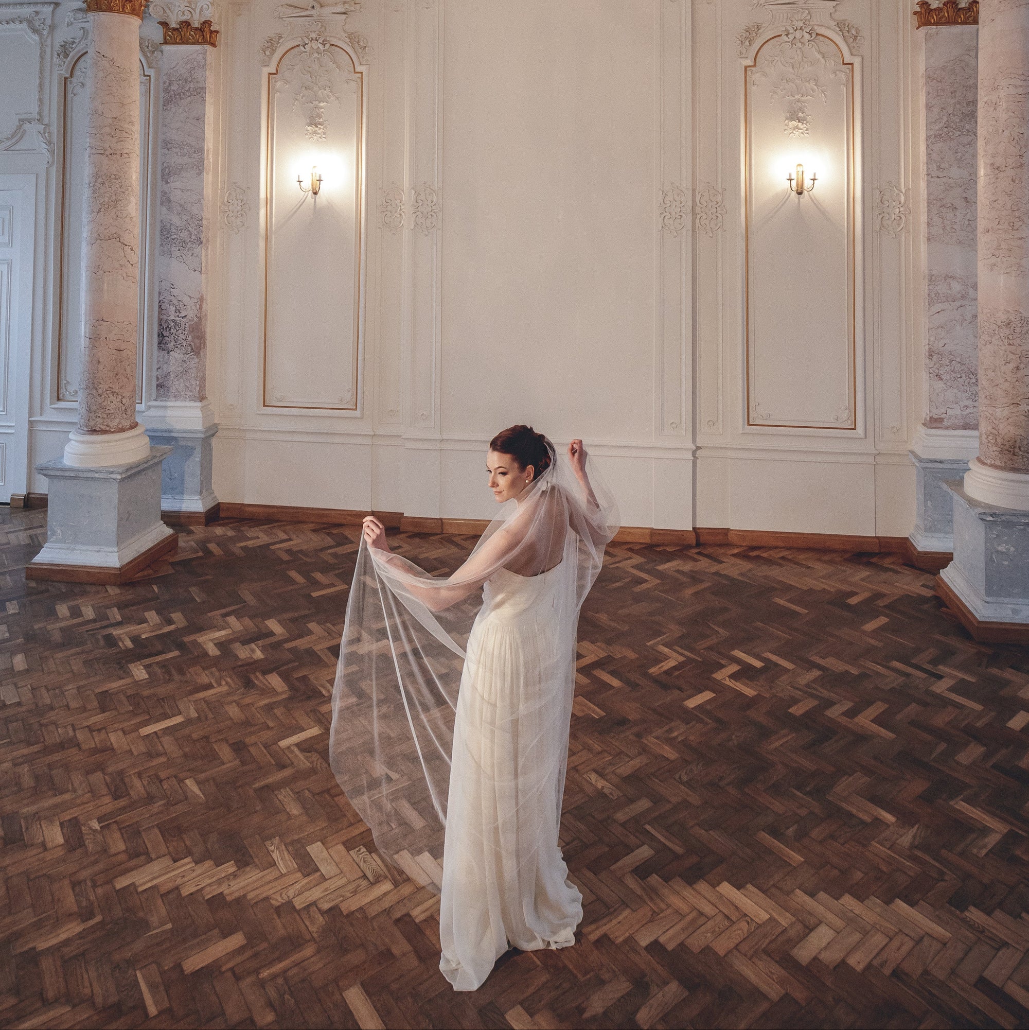 Simple English tulle wedding veil on dress, one layer cathedral veil no gather, ivory bridal veil