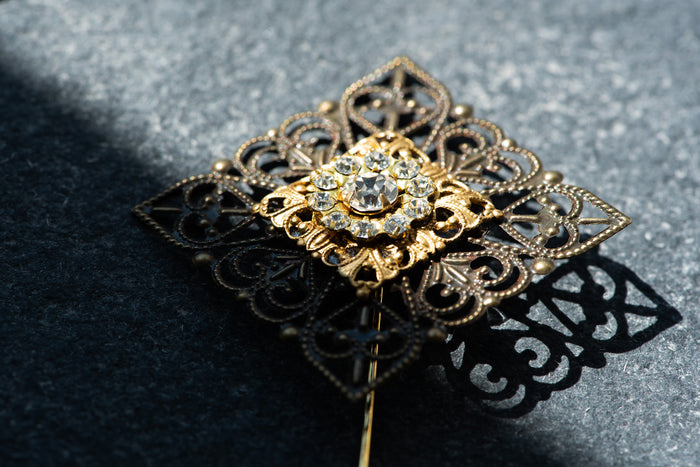 Symbolic sacred geometry boutonniere – VERITAS