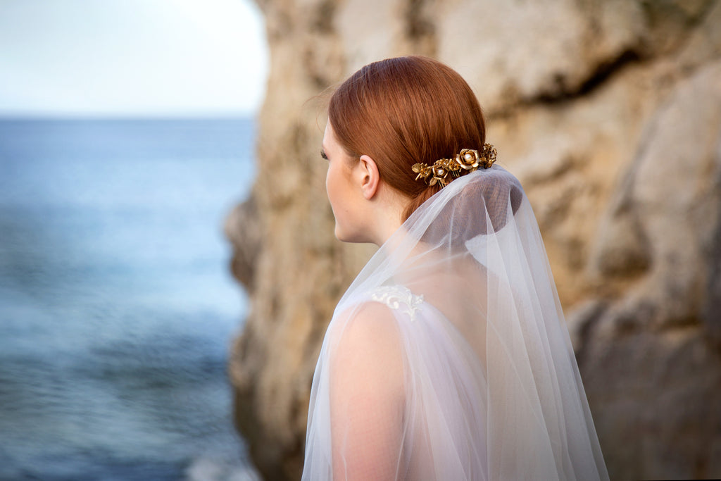 gold roses flower hair comb