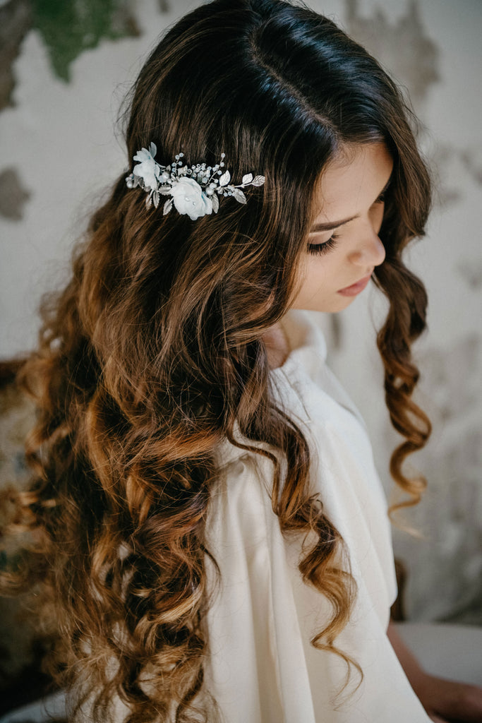 bridal hair vine with flowers