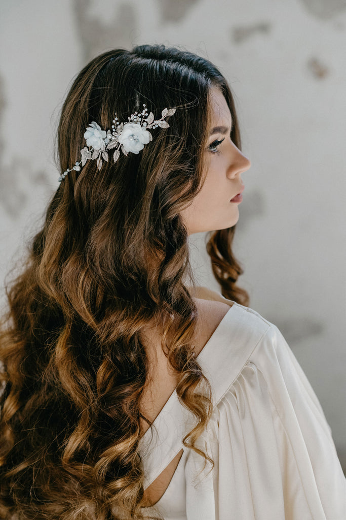 bridal hair vine with flowers