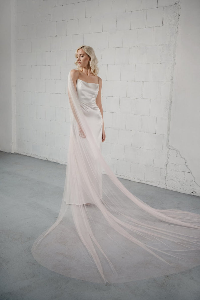 Bride with ombre effect cape vel from soft English tulle 
