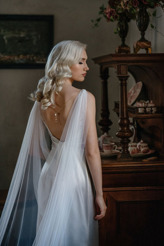 Bridal cape veil with back necklace - SIRAN