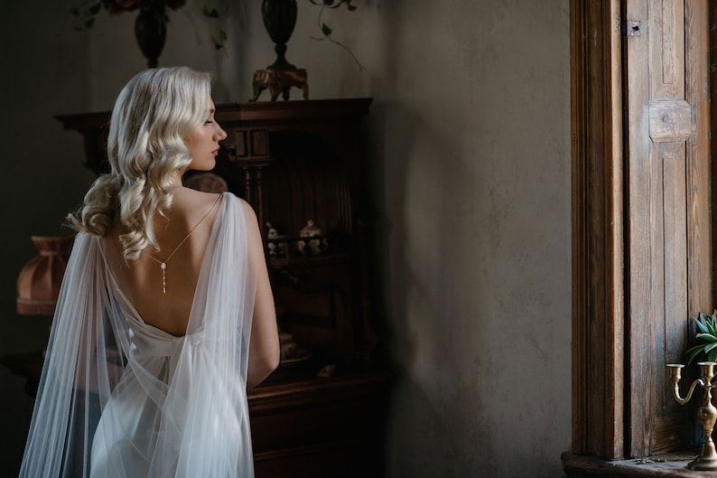 Bridal cape veil with back necklace - SIRAN