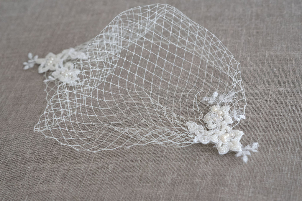 Birdcage veil - Ivory bridal veil - Vintage style bandeau veil - Birdcage veil with beaded lace