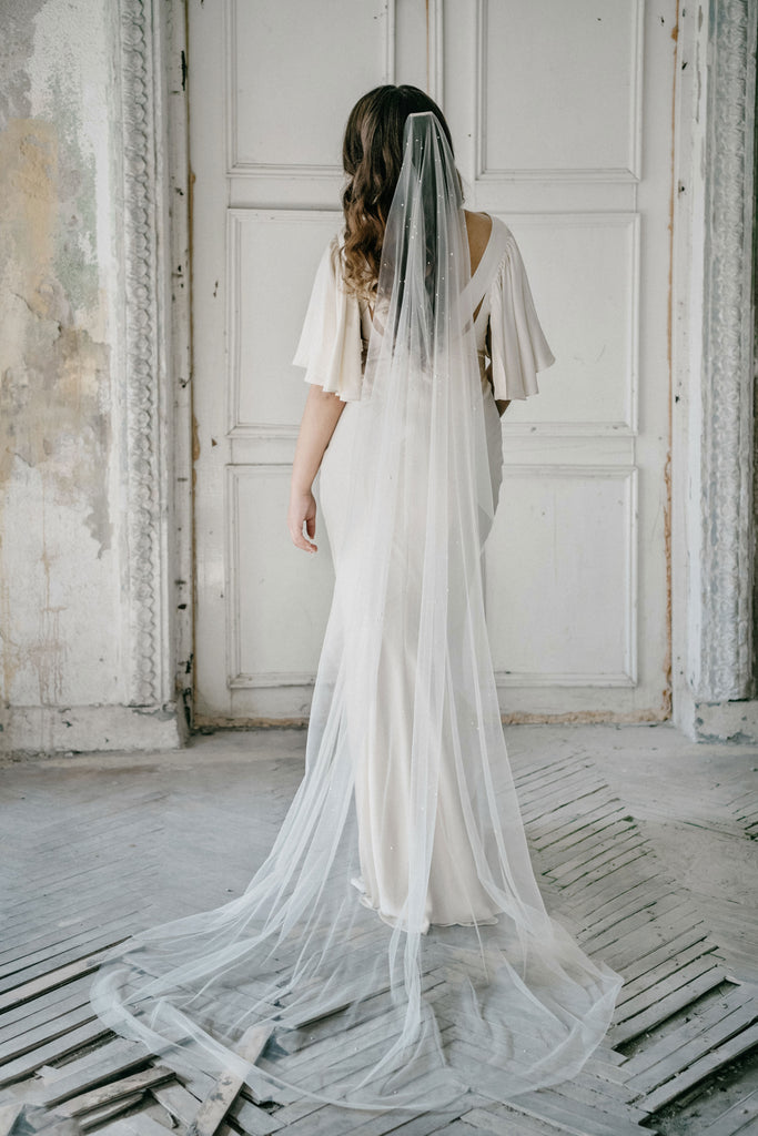 NADIA | Long pearl wedding veil